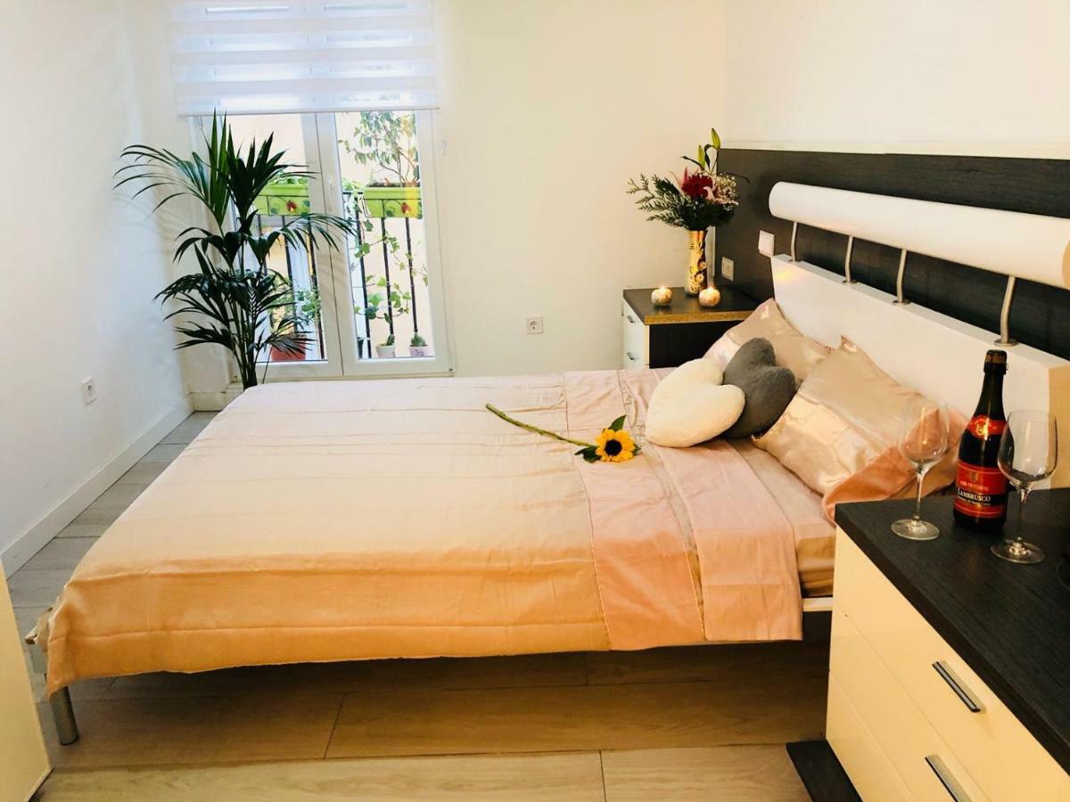 Apartment In Sol มาดริด ภายนอก รูปภาพ